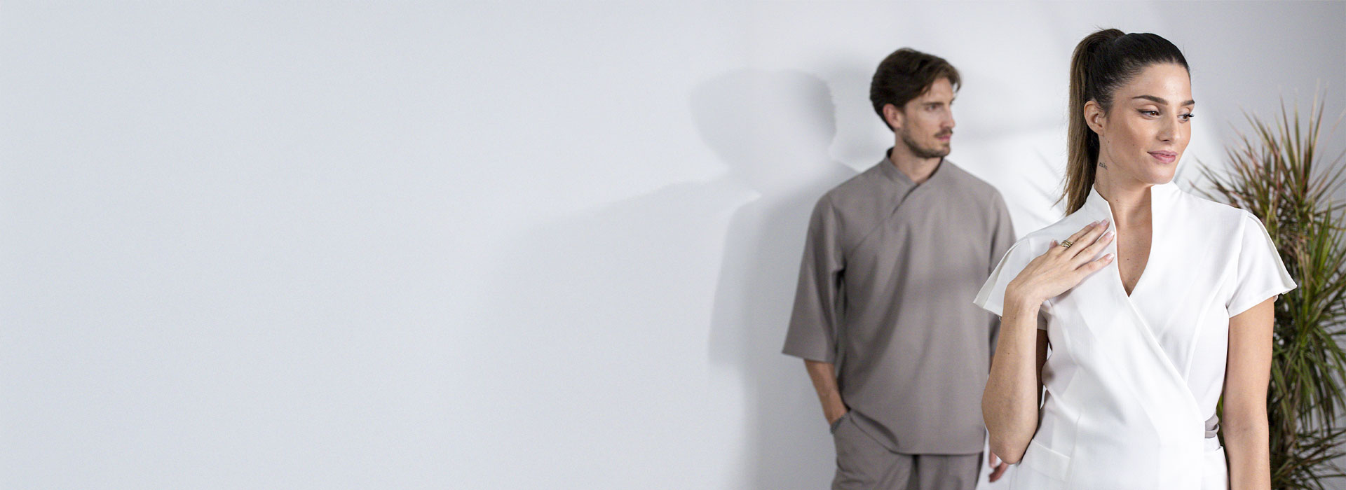 Divise per centri estetici: eleganza e professionalità in ogni dettaglio